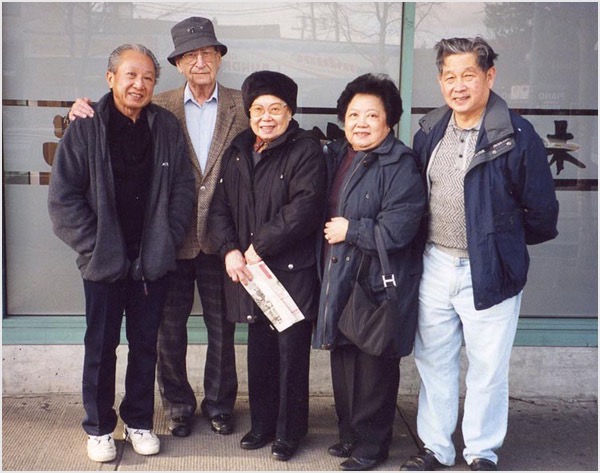 Dad with the Lee Family 